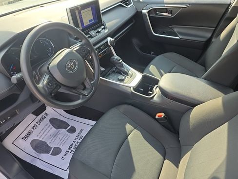 Certified 2025 Toyota RAV4 XLE AWD/4WD image 11