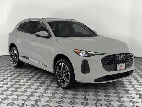 New 2025 Audi Q5 Premium AWD/4WD image 7