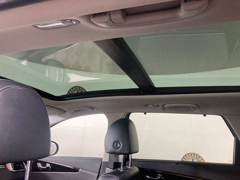 Used 2019 Kia Sorento EX w/ EX Touring Package image 16