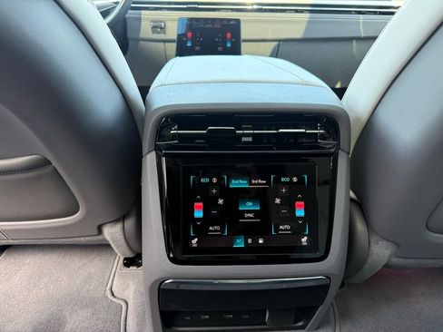 Used 2025 Cadillac Escalade IQ Luxury 1 w/ LPO, Radiant Package AWD/4WD image 27