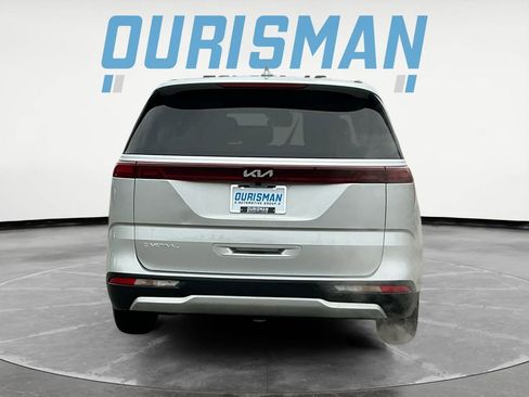 Used 2023 Kia Carnival LX image 5