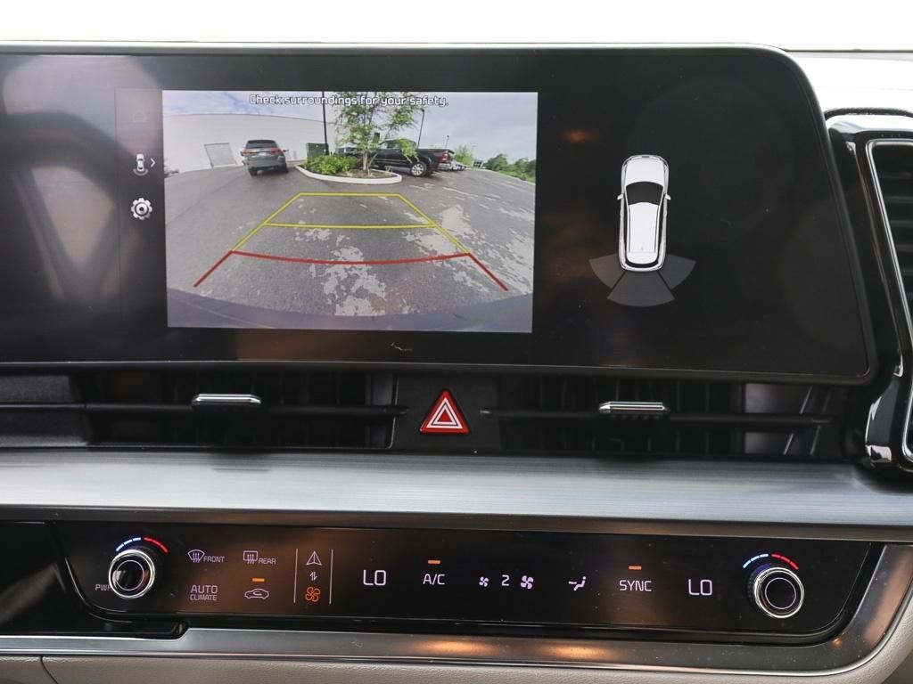 Used 2023 Kia Sportage EX FWD image 14