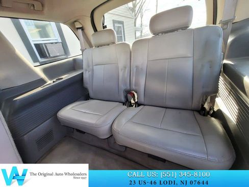 Used 2005 GMC Envoy XL SLT image 13