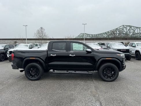 New 2026 GMC Canyon Denali w/ LPO, Denali Black Edition image 6