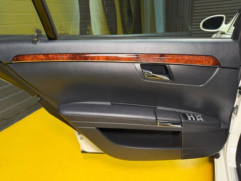 Used 2008 Mercedes-Benz S 550 image 17