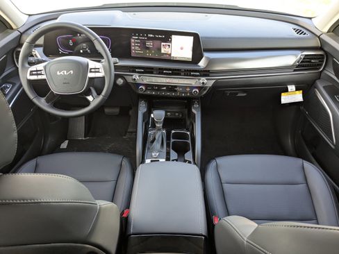 New 2025 Kia Telluride S image 18