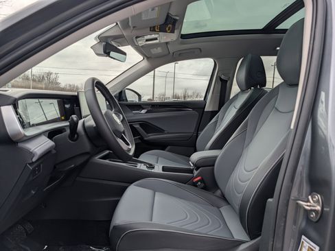 New 2026 Volkswagen Tiguan SE AWD/4WD image 5