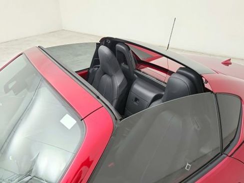 Used 2023 MAZDA MX-5 Miata Grand Touring RWD image 25