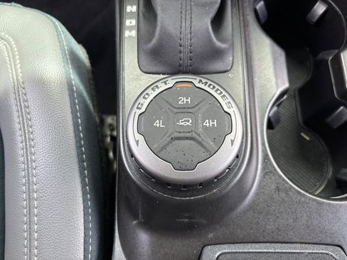 Certified 2023 Ford Bronco Outer Banks AWD/4WD image 30