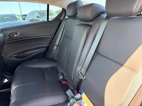 Used 2016 Acura ILX FWD image 11