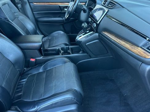 Used 2018 Honda CR-V Touring image 16