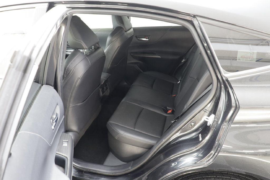 Used 2021 Toyota Venza XLE w/ Softex Package AWD/4WD image 14