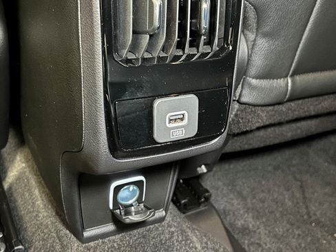 New 2026 Jeep Compass Limited w/ Sun, Sound & Navigation Group image 17