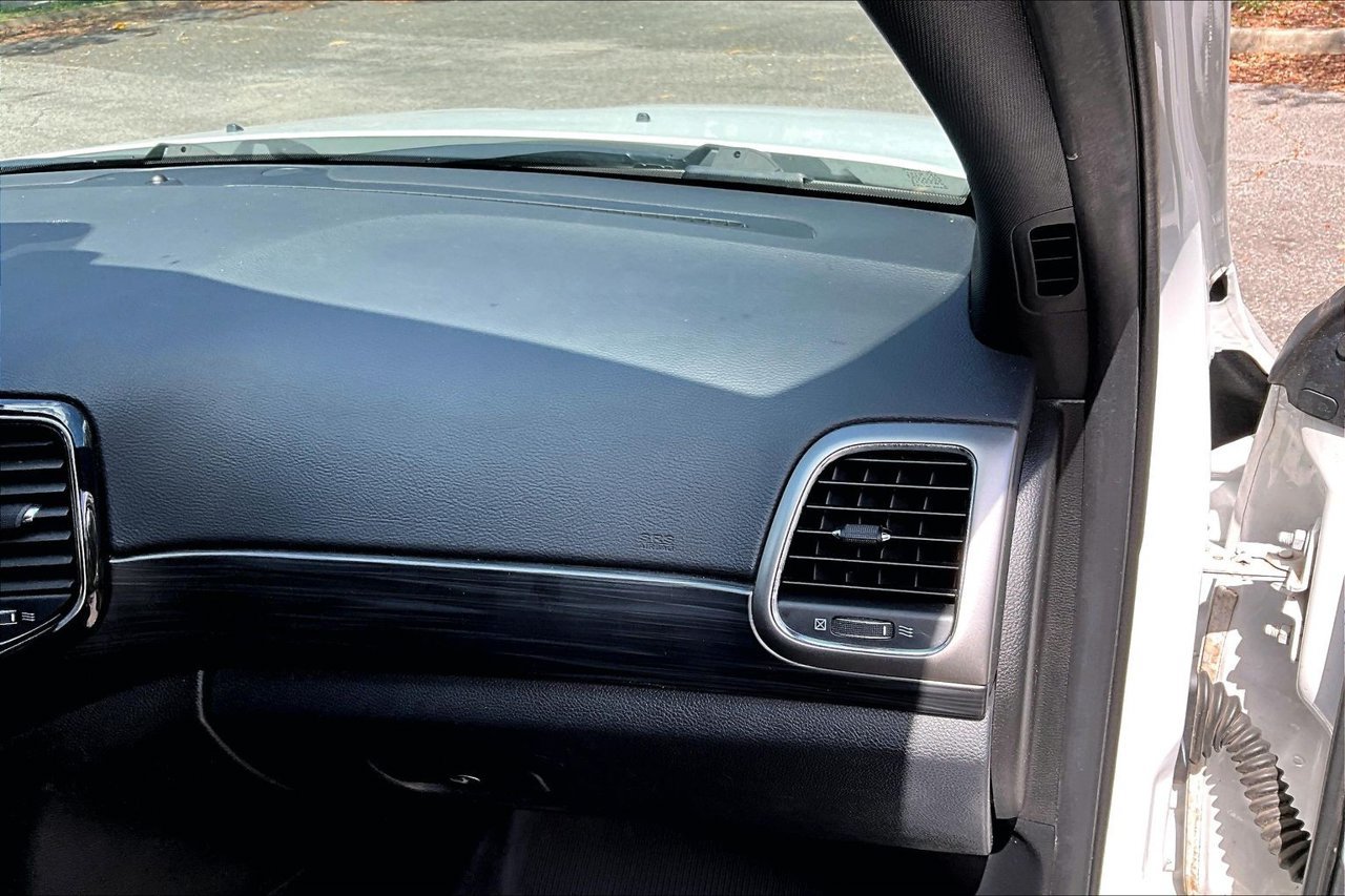 Used 2021 Jeep Grand Cherokee Laredo X RWD image 22