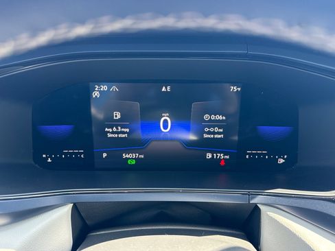 Certified 2023 Volkswagen Taos SE AWD/4WD image 16