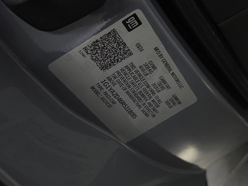 Used 2024 Chevrolet Corvette Stingray Coupe w/ Z51 Performance Package image 43