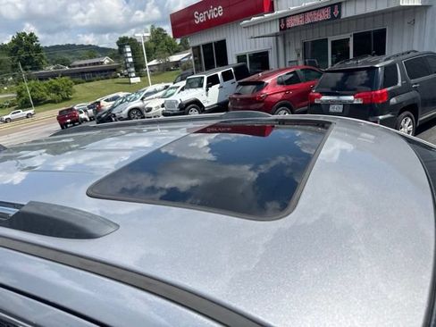 Used 2015 Jeep Grand Cherokee Limited AWD/4WD image 10