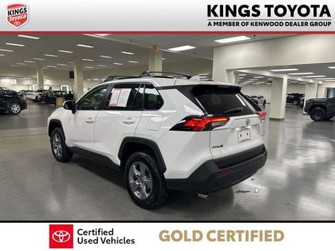 Certified 2022 Toyota RAV4 XLE image 6