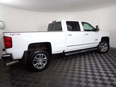 Used 2017 Chevrolet Silverado 2500 High Country w/ Duramax Plus Package AWD/4WD image 20