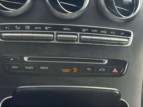 Used 2016 Mercedes-Benz GLC 300 4MATIC image 28