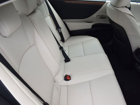 New 2025 Lexus ES 350 w/ Premium Package image 20