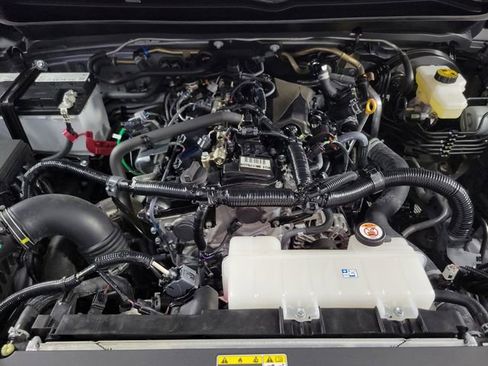 Used 2025 Toyota Tacoma TRD Sport image 13