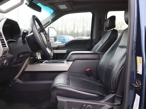 Used 2017 Ford F250 Lariat w/ Chrome Package image 17