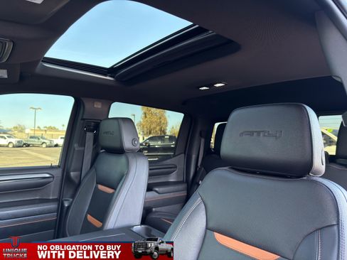 Used 2024 GMC Sierra 1500 AT4 w/ Technology Package image 21