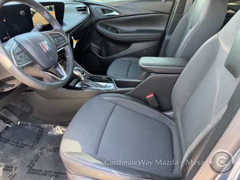 Used 2024 Buick Encore GX Preferred FWD image 19