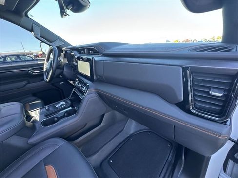 Used 2024 GMC Sierra 2500 AT4 w/ AT4 Premium Plus Package image 31