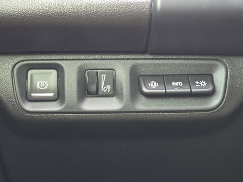 Used 2021 GMC Acadia Denali image 25