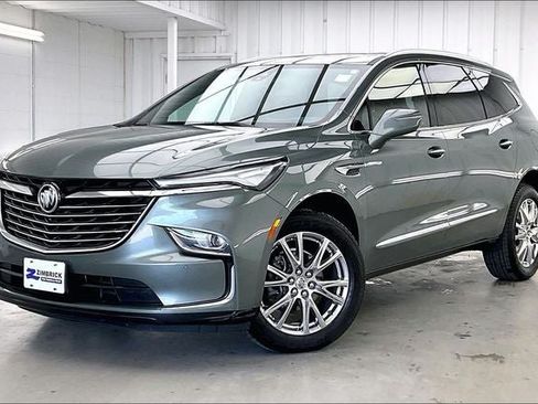 Used 2023 Buick Enclave Premium w/ Experience Buick Package AWD/4WD image 2