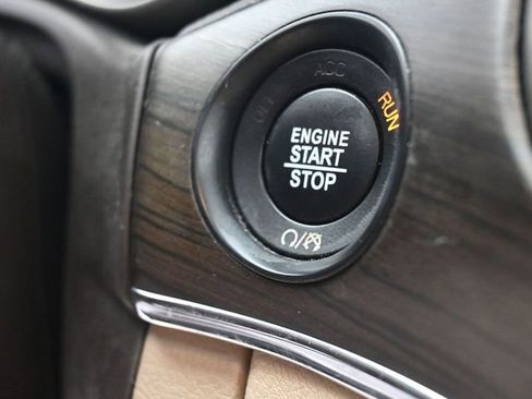 Used 2017 Jeep Grand Cherokee Overland image 23