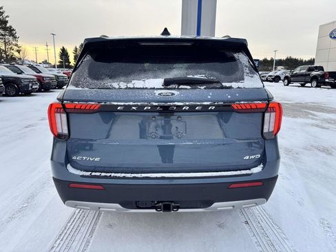 New 2026 Ford Explorer Active w/ Active Comfort Package image 4