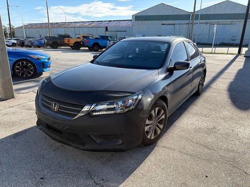 Used 2014 Honda Accord LX image 3