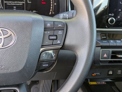 Used 2025 Toyota Camry LE image 21