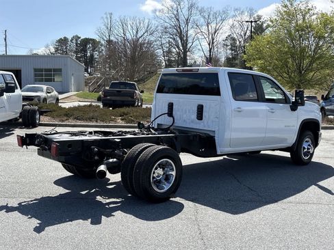New 2026 Chevrolet Silverado 3500 LT AWD/4WD image 8