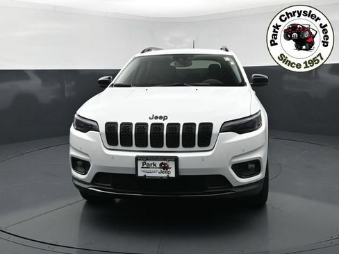 Used 2023 Jeep Cherokee Altitude Lux AWD/4WD image 5