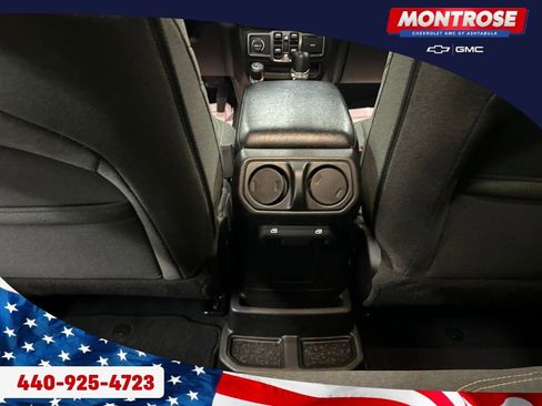 Used 2024 Jeep Wrangler Unlimited w/ Convenience Group AWD/4WD image 23
