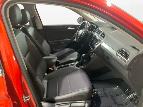 Used 2018 Volkswagen Tiguan SEL image 15