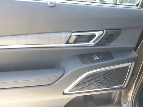 Used 2025 Kia Telluride SX image 10