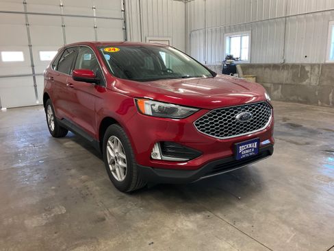Used 2024 Ford Edge SEL w/ Convenience Package AWD/4WD image 6