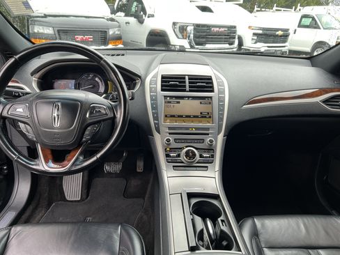 Used 2018 Lincoln MKZ Select w/ Technology Package image 29