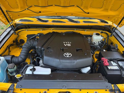 Used 2007 Toyota FJ Cruiser 4WD image 56