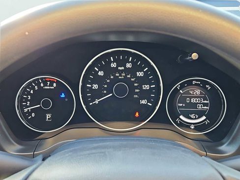 Certified 2020 Honda HR-V LX image 17