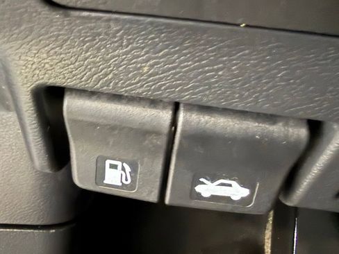 Used 2021 Nissan Murano SV AWD/4WD image 22
