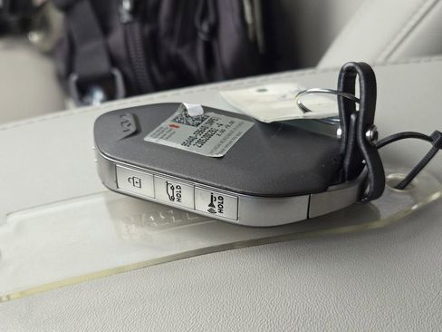 Certified 2024 Kia Telluride EX w/ EX Captain's Chair Package image 35