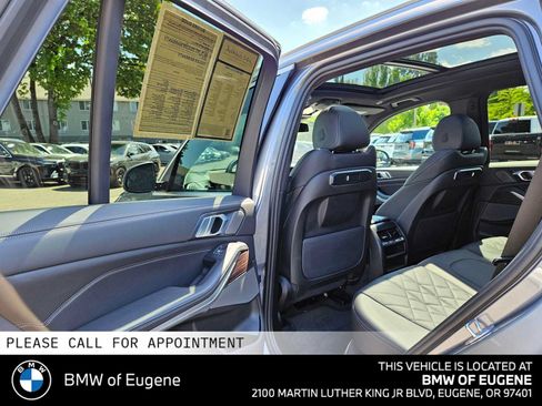 Used 2024 BMW X5 sDrive40i w/ Premium Package RWD image 19