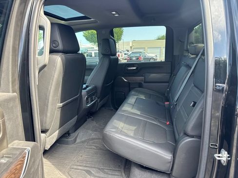 Used 2022 GMC Sierra 2500 Denali w/ Technology Package AWD/4WD image 18