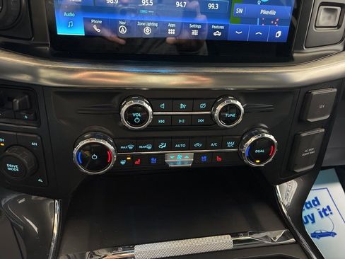 Used 2022 Ford F150 Lariat w/ Equipment Group 502A High image 22